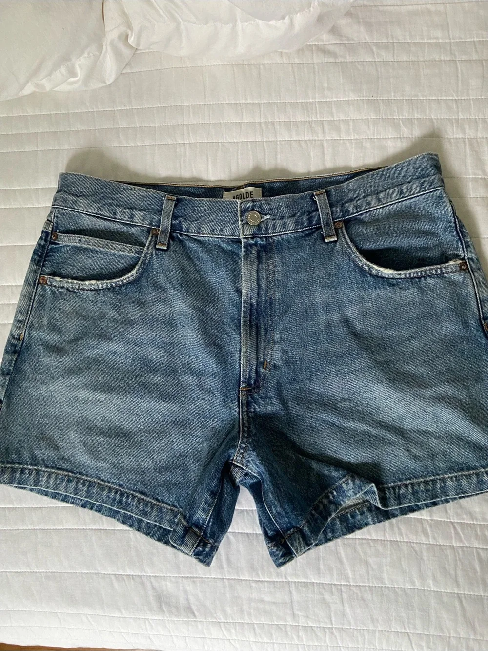 Agolde NWOT Magda Denim Shorts - Picture 4 of 11